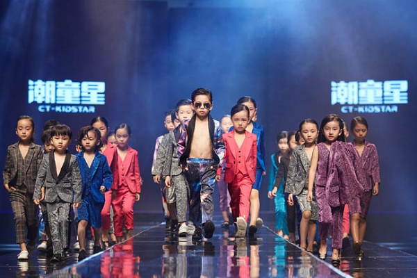 潮童星学院怎么加盟