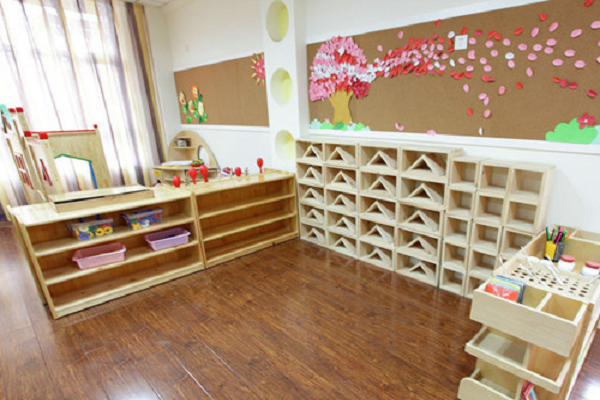 来国际幼儿园得多少钱