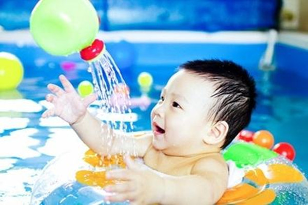 加盟小鸭先知游泳馆怎么样