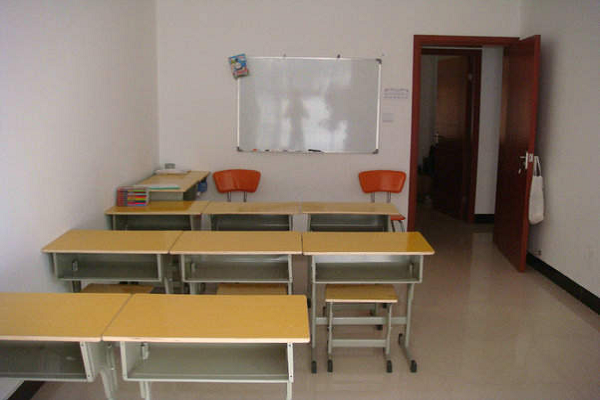 如何开中小学生午托班