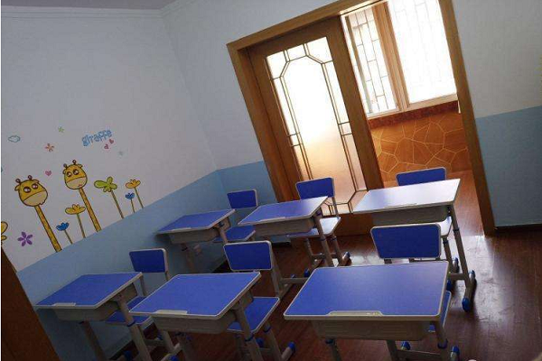 小学生托管班加盟哪个品牌好