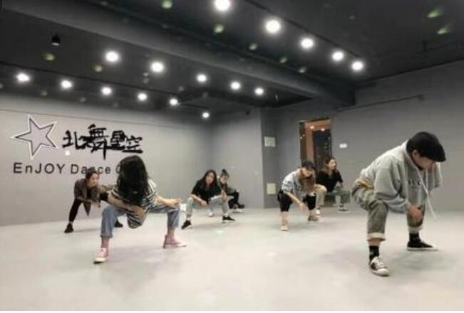 北舞星空舞蹈训练加盟优势