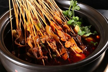 七婆串串香火锅告诉你餐饮店需要哪类员工