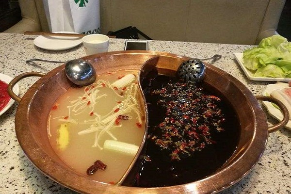 加盟一家川江滋香老火锅店怎么样？
