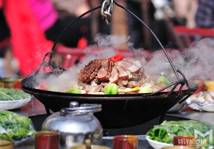 加盟特色餐饮大别山吊锅怎么样,加盟有优势吗