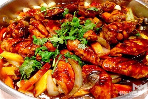 什么项目赚钱？开黄记煌三汁焖锅店加盟费多少