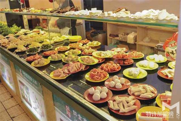 开好食寨特色自助重庆火锅店加盟店怎么样？