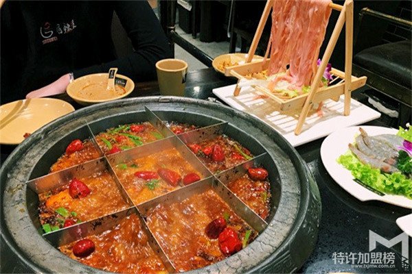 火锅加盟哪家好？唇辣号2018开店成本详解