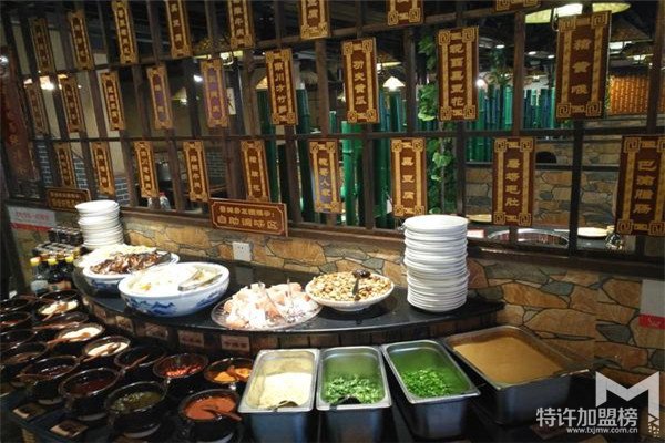 火锅加盟哪家好？唇辣号2018开店成本详解