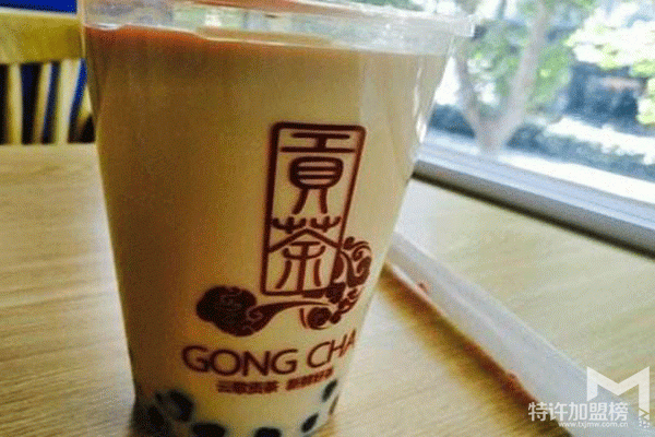 云歌贡茶，带你切分饮品行业这个巨大的蛋糕。