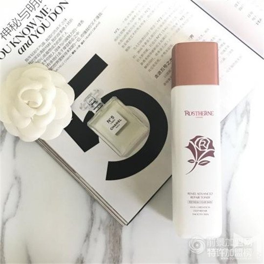是时候公开芮思琳ROSTHERNE童颜水的美肌秘密