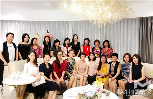 寻找您的型与色 英国芮思琳时尚女性高端沙