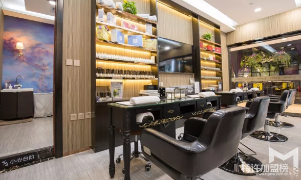 筑梦美发沙龙——有设计感觉的沙龙店<span>