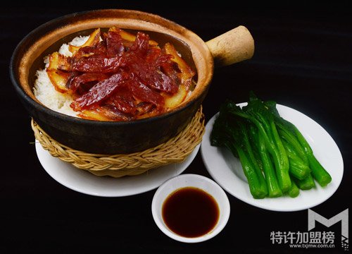 煲来饱去特色快餐店加盟好选址吗？特许加盟网告诉你