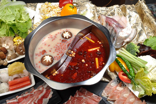 今年做餐饮店还赚钱吗？每个月能有多少利润