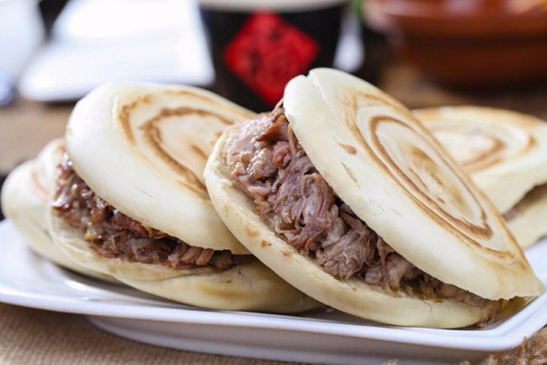 做凉皮肉夹馍小生意还能挣钱吗 加盟生意怎么样