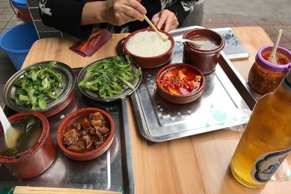 瓦罐营养快餐加盟哪家好 张记瓦罐汤历久弥新