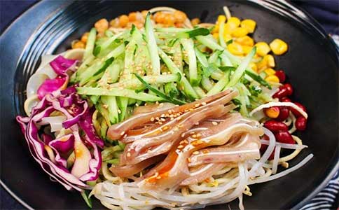 小五凉皮加盟：四季都是旺季