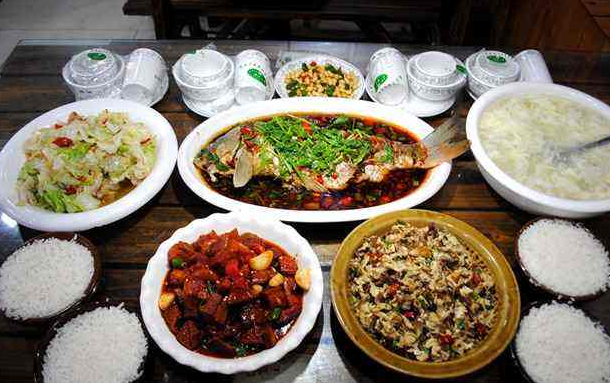 十元大碗饭经营业绩大吗